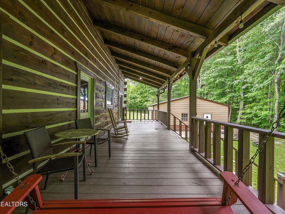 13th image of 610 Towee Falls Rd