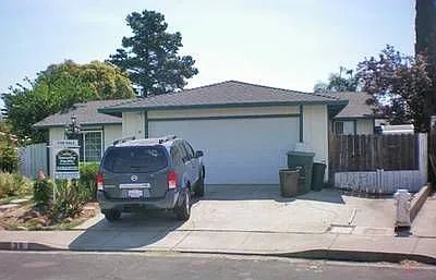 38 Dover Ct photo 1