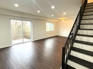 129 Baywood Ave APT 2D2, Pittsburgh, PA 15228