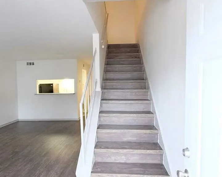 Creeks Edge Apartments — Photo 59