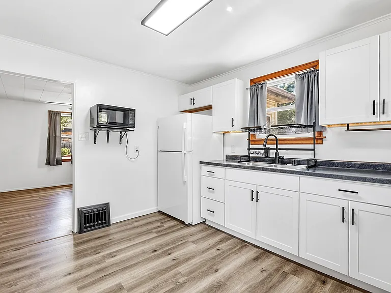 2615 Van Buren St — Photo 12