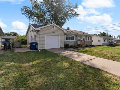 3719 Wilkes Ave, Davenport, IA, 52806