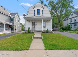 808 Thompson St, Schenectady, NY 12306