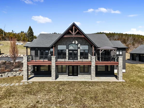 667 Huff Rd, Brighton, ON K0K 1H0