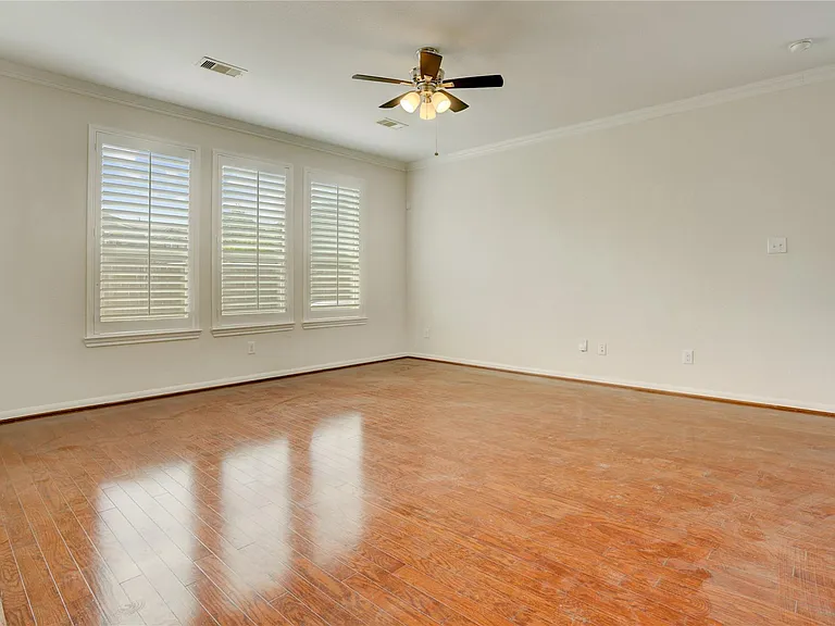 10046 Hillside Bayou Dr — Photo 7