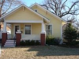 411 SE 6th St, Newton, KS 67114