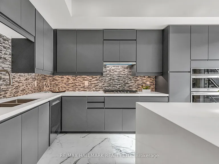 53 Buttonwood Ave — Photo 10