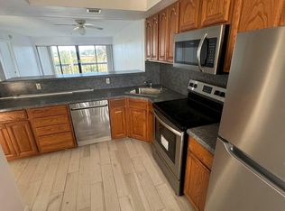 3000 Presidential Way APT 404, West Palm Beach, FL 33401