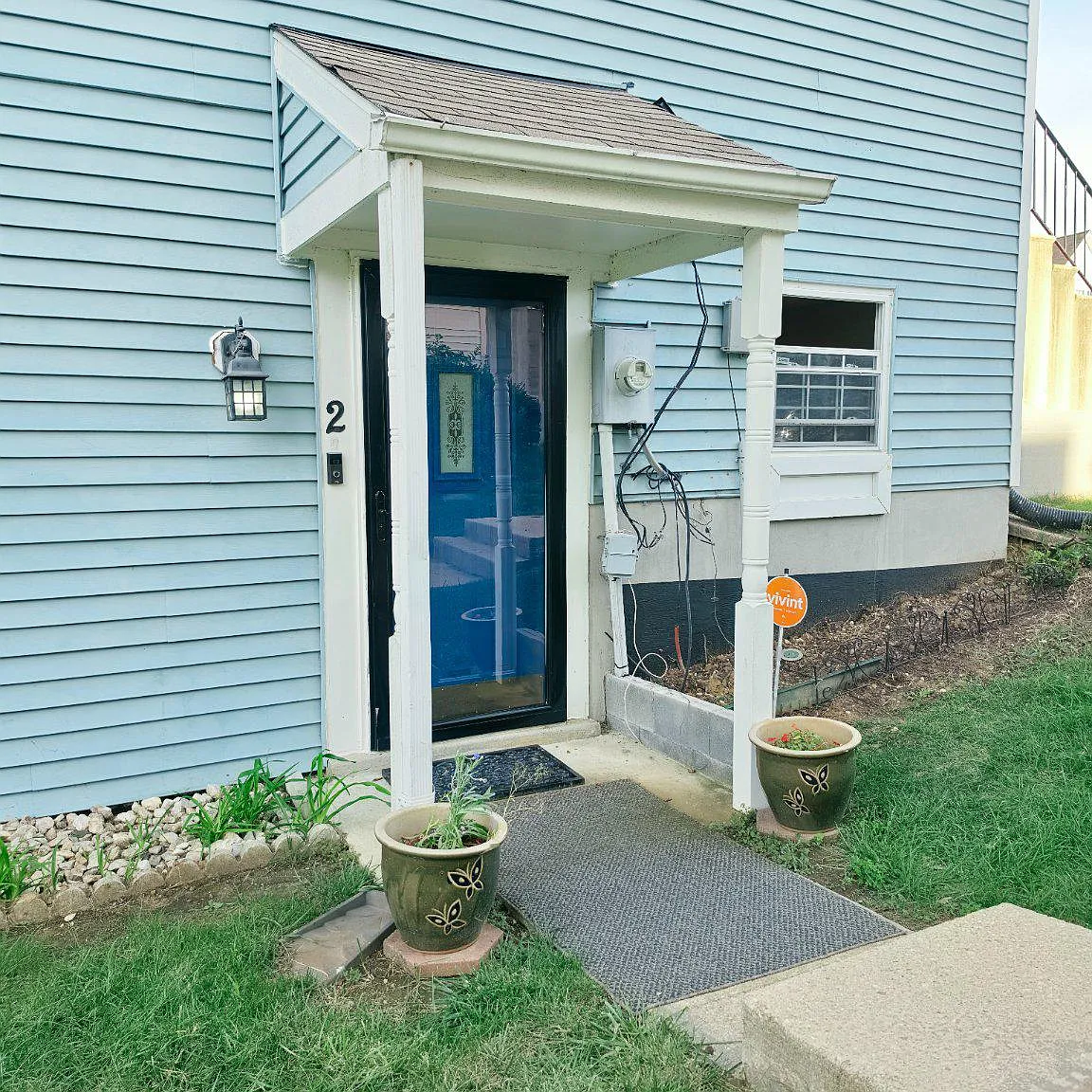 2 bed, 2.0 bath, 1044 sqft, $1,999 — Photo 1