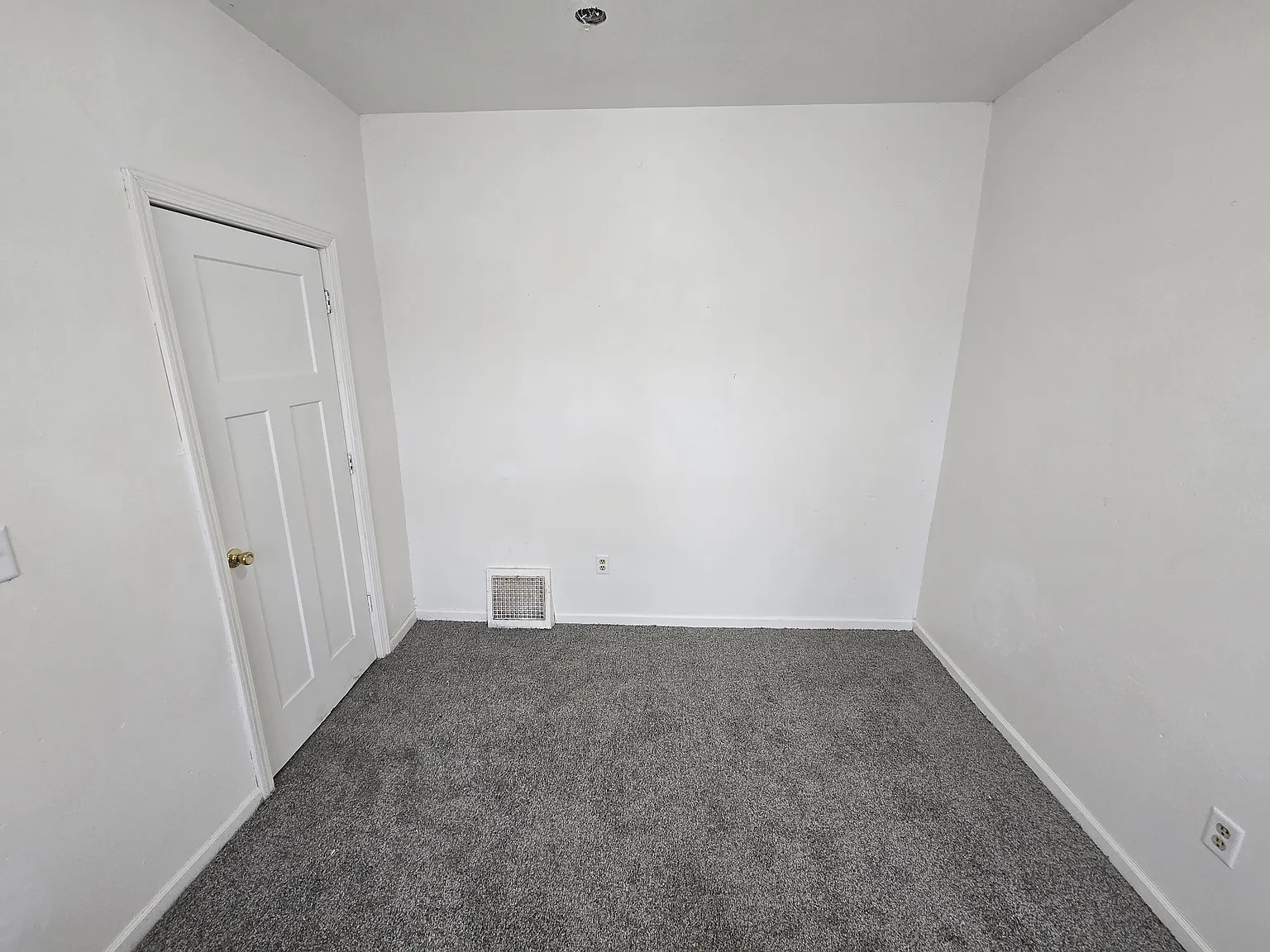 2 bed, $1,450 — Photo 4