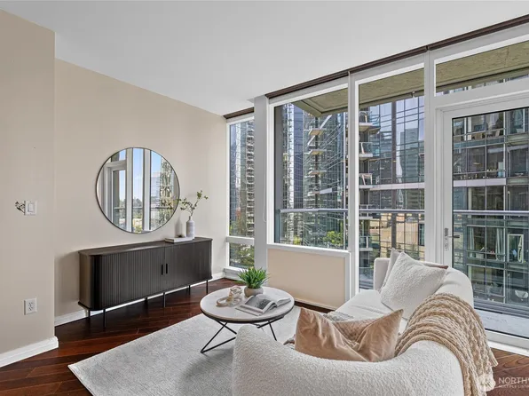 500 106th Ave NE #1109, Bellevue, WA 98004