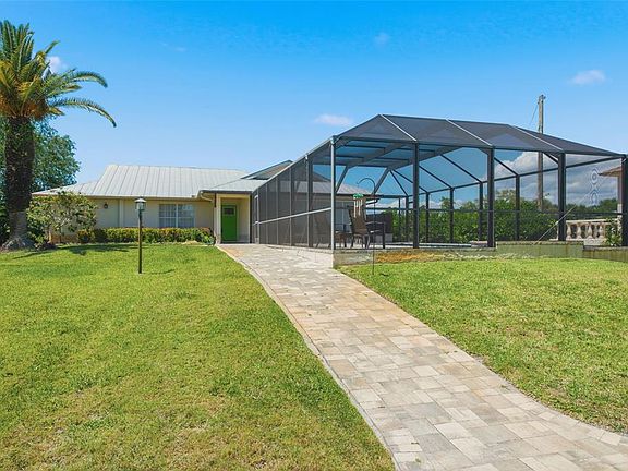 4th image of 880 Lemon Bay Dr