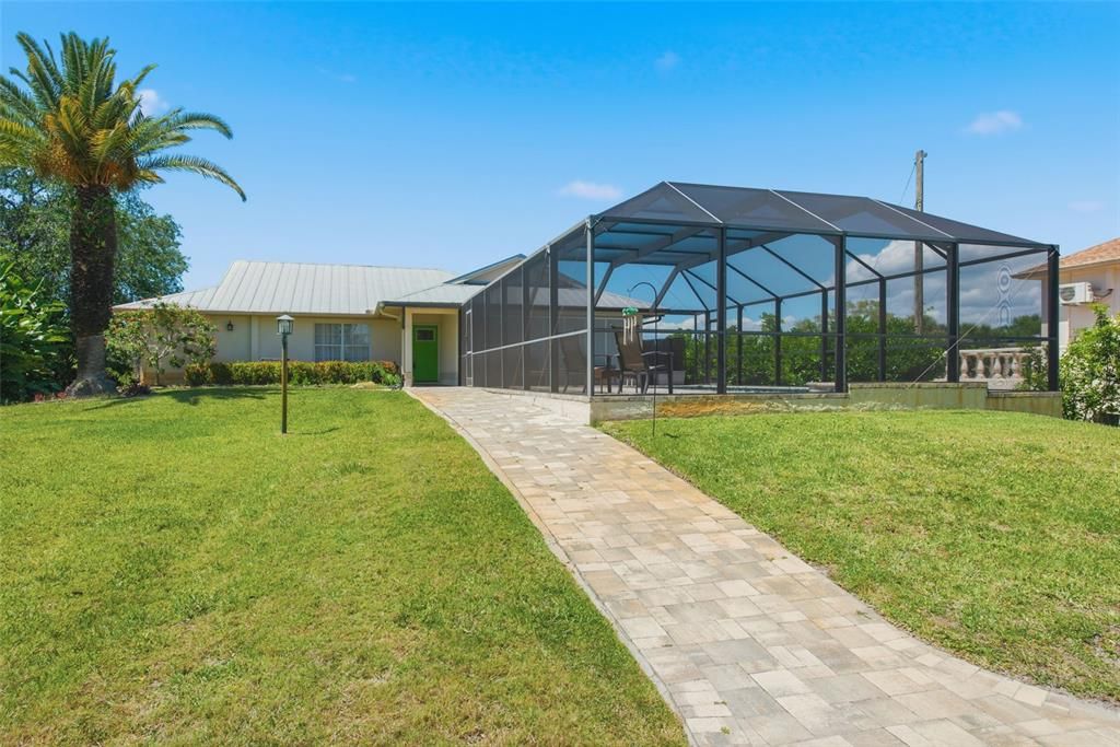 880 Lemon Bay Dr, Venice, FL - View 4