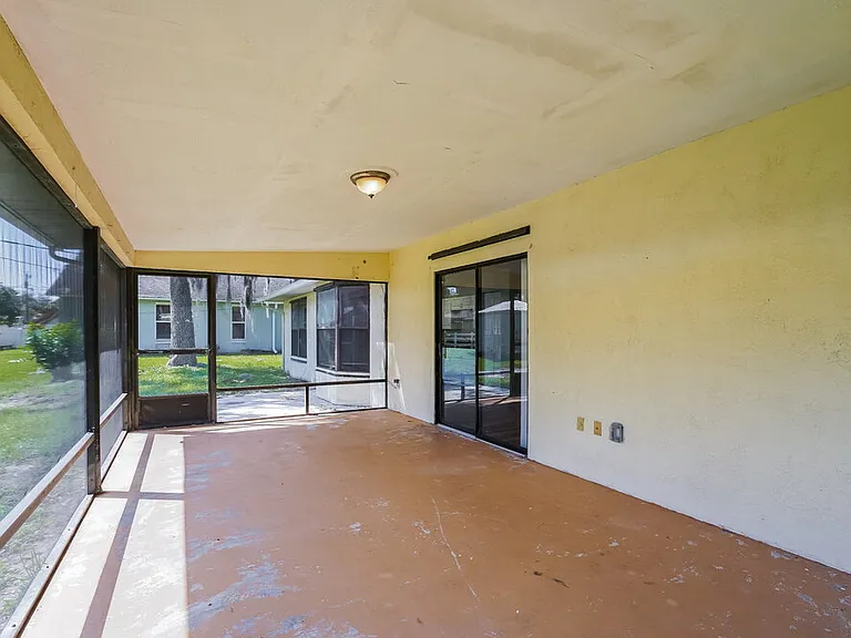 6514 Flora Way — Photo 6