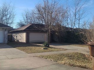 3202 W Calhoun St, Springfield, MO 65802