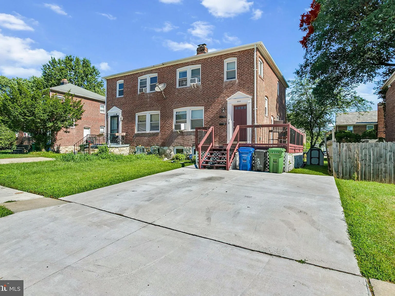 1 bed, 2.0 bath, 1490 sqft, $1,300 — Photo 2