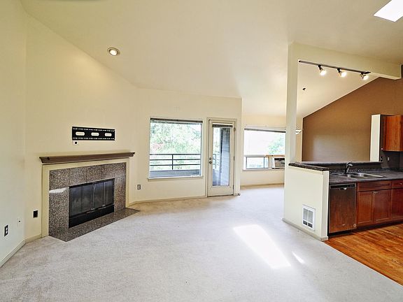 5th image of 3520 Lake Washington Blvd SE APT 202