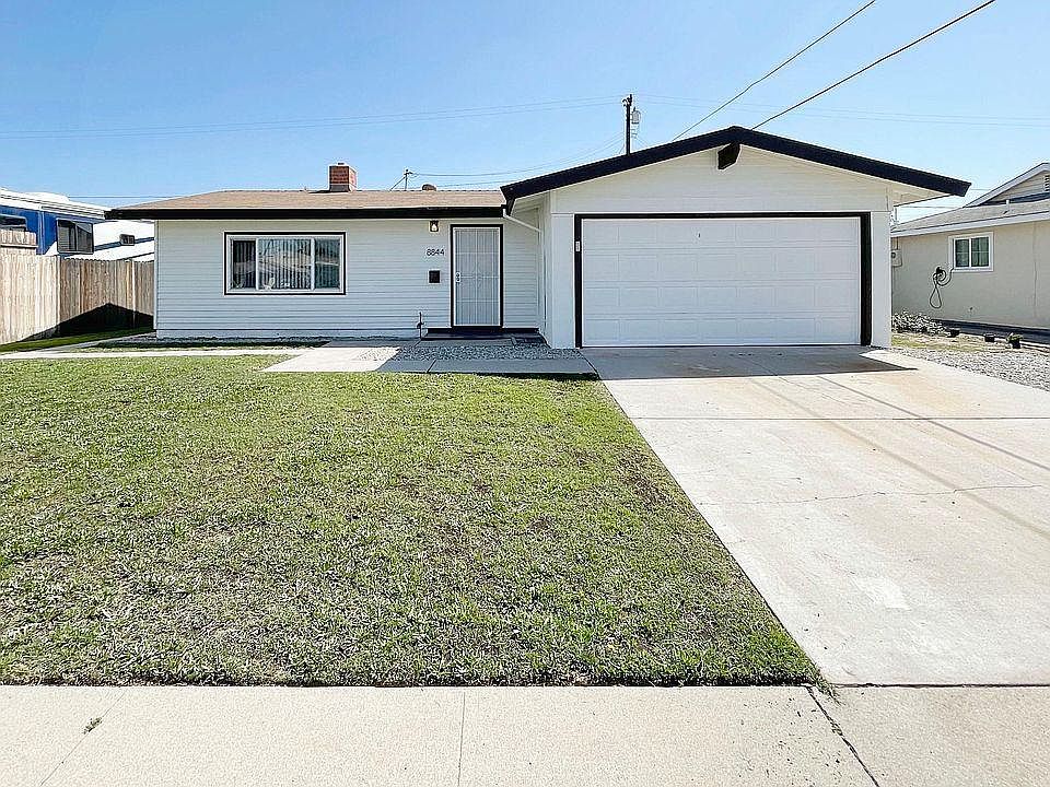 1st image of 88444 Grant Cir