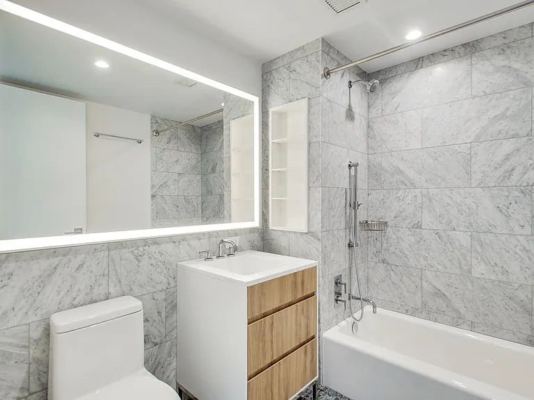 662 Pacific St #25F — Photo 9