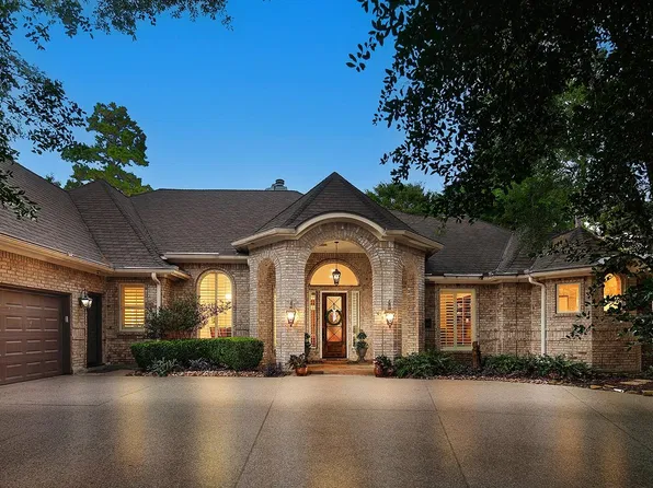50 Eagle Ter, Spring, TX 77381