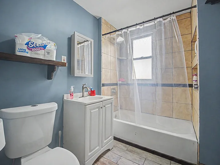 1872 North Ave — Photo 11
