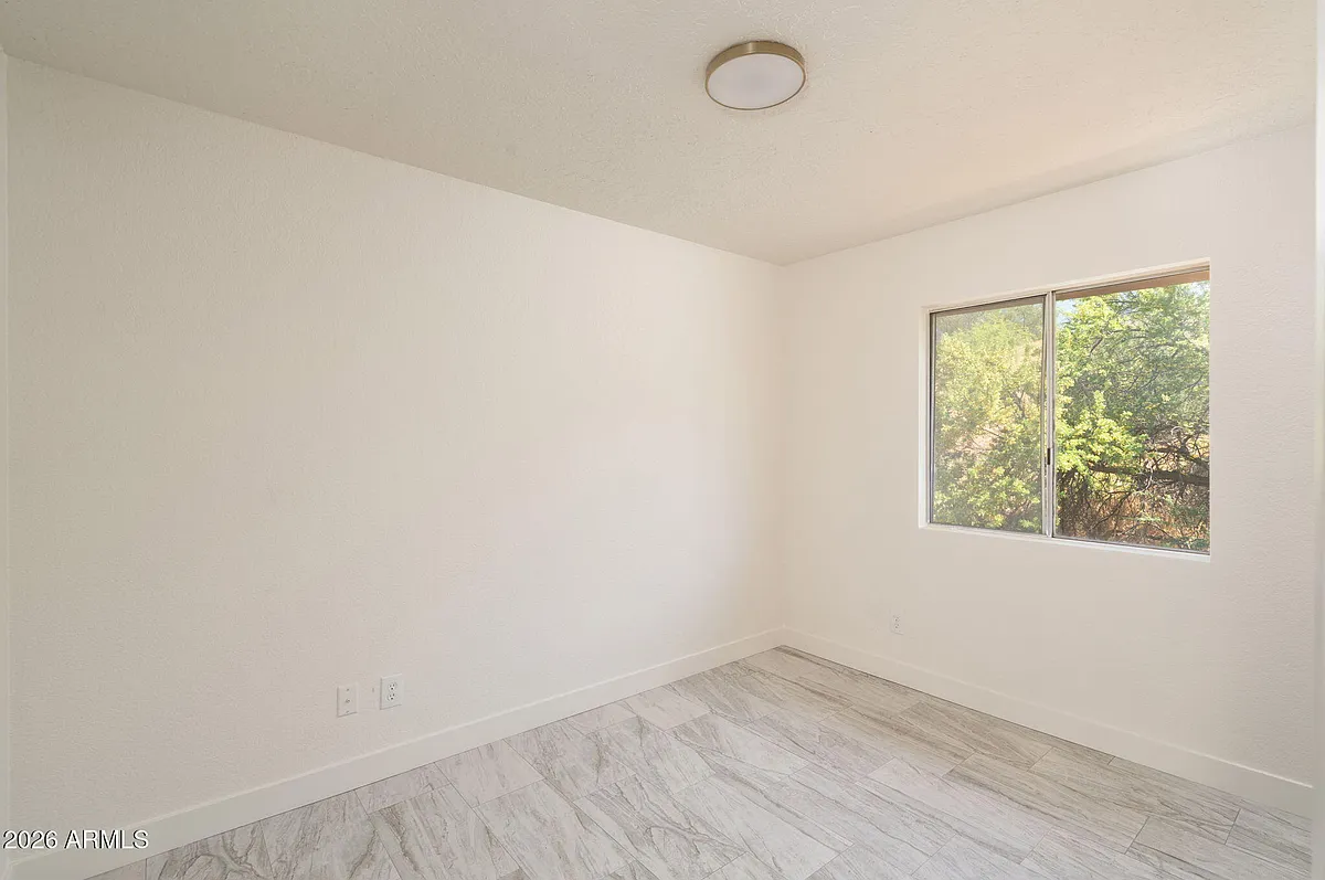 Building Photo - 4224 E Canyon Trl #C4
