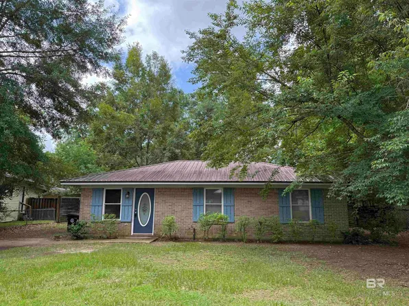 18110 Richmond St, Robertsdale, AL 36567