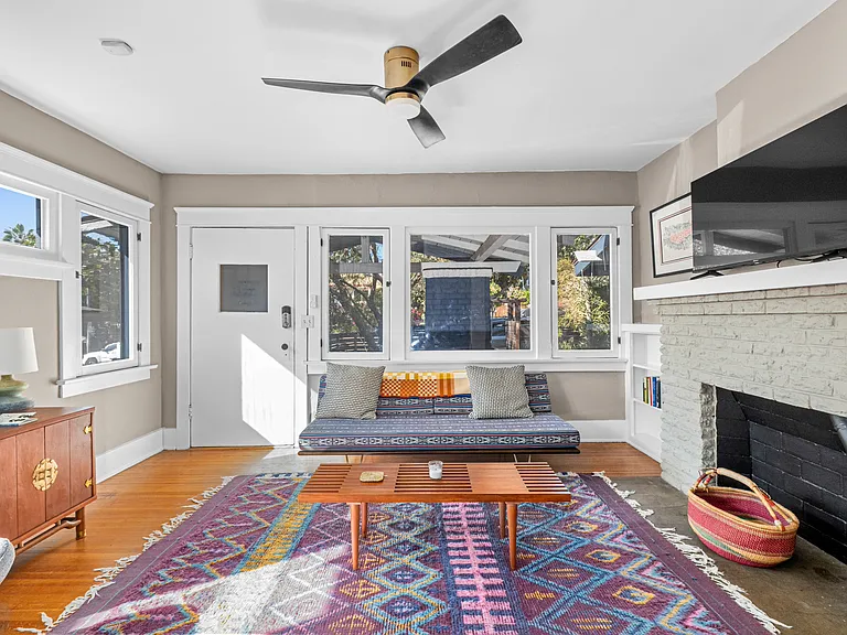 706 N La Fayette Park Pl — Photo 7