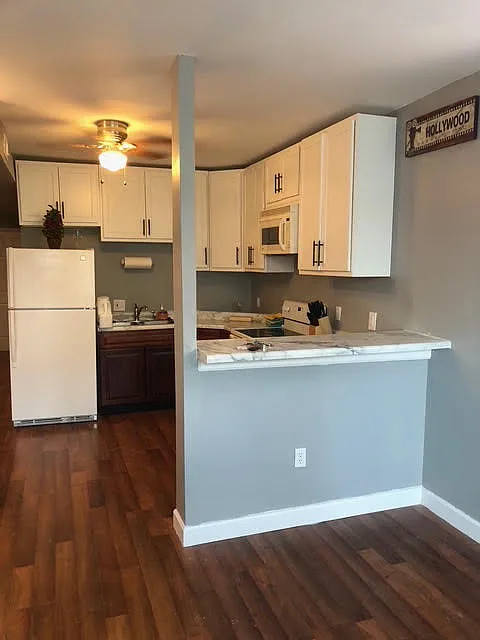 3 bed, 2108 sqft, $1,800 — Photo 3