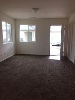 Crowe Street 6-plex — Photo 2