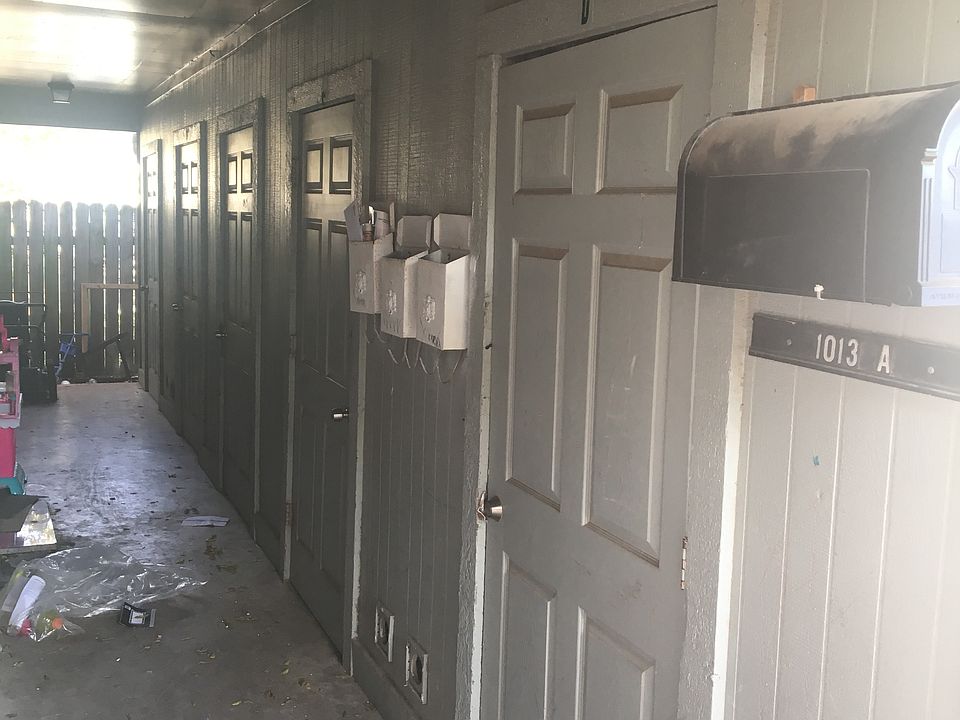 1st image of 1013 N Meadows Dr