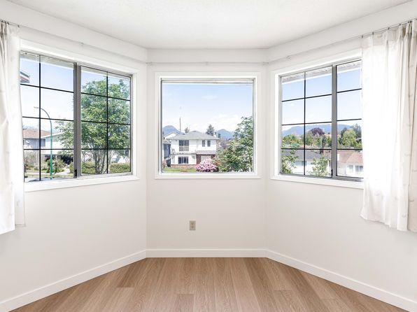 5 bedroom rental in Vancouver — photo 9