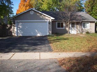 303 Thistle Dr, Bolingbrook, IL