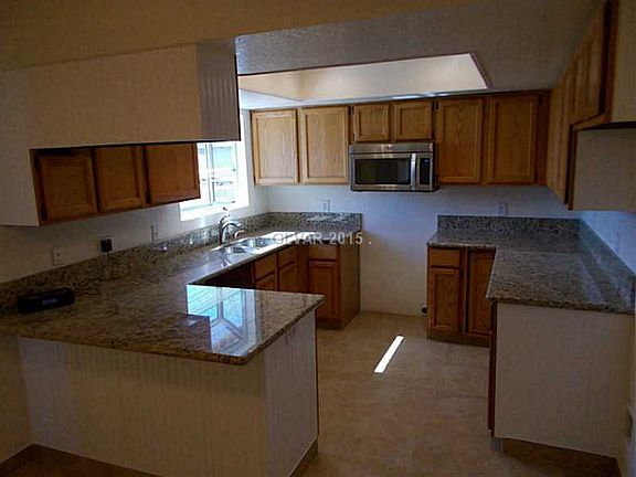 4th image of 4645 Yuma Ave