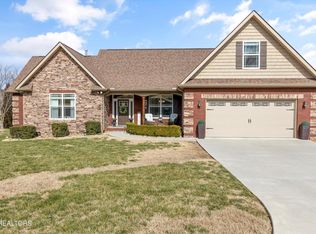 647 Calthorpe Ln, Knoxville, TN 37912