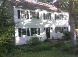 141 Newport Dr, Oak Ridge, TN 37830