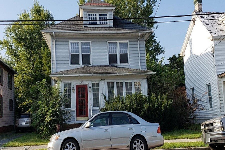 1st image of 303 Maryland Ave
