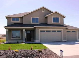 5304 Coulee Vista Dr, Kennewick, WA 99338