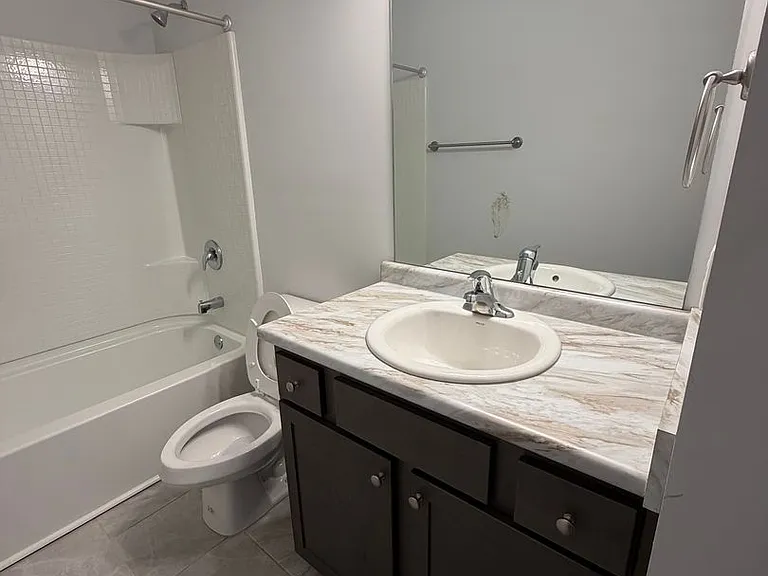 600 Brightleaf Cir — Photo 27