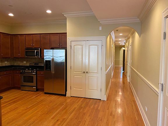 5th image of 4014 S King Dr APT 3N
