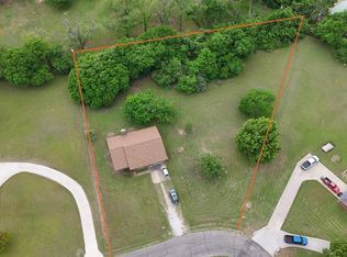 415 Meadowlark Trl, Springtown, TX 76082