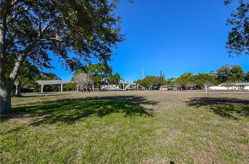 1st image of 12400 Park Blvd