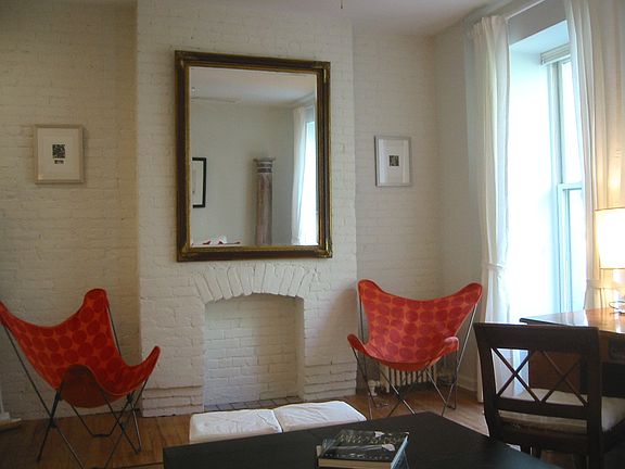 3rd image of 153 W 80th St APT 1C