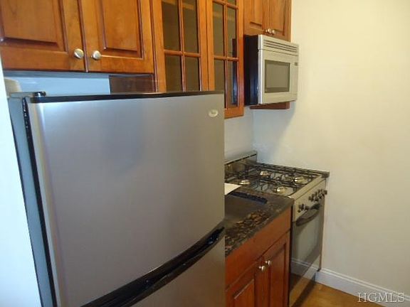 2nd image of 79 S Highland Ave APT D6