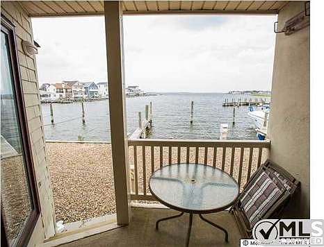 4th image of 1919 Bay Blvd #16