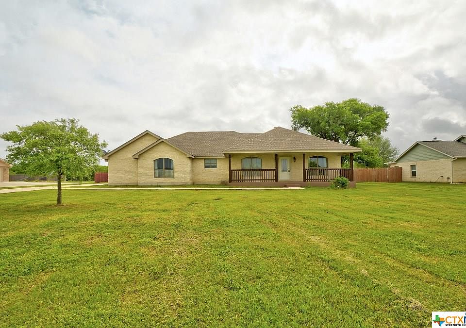 1st image of 127 Creekwood Dr