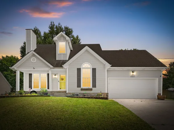 822 Creek Stone Dr, Clarksville, TN 37040