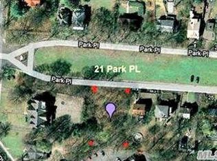 21 Park Pl, Newburgh, NY 12550