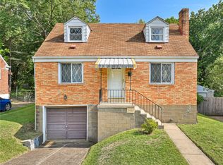 2042 Stonelea St, Pittsburgh, PA 15212
