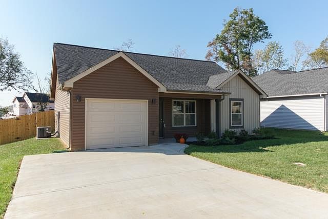 1st image of 215 Eagles Blf Lot 215
